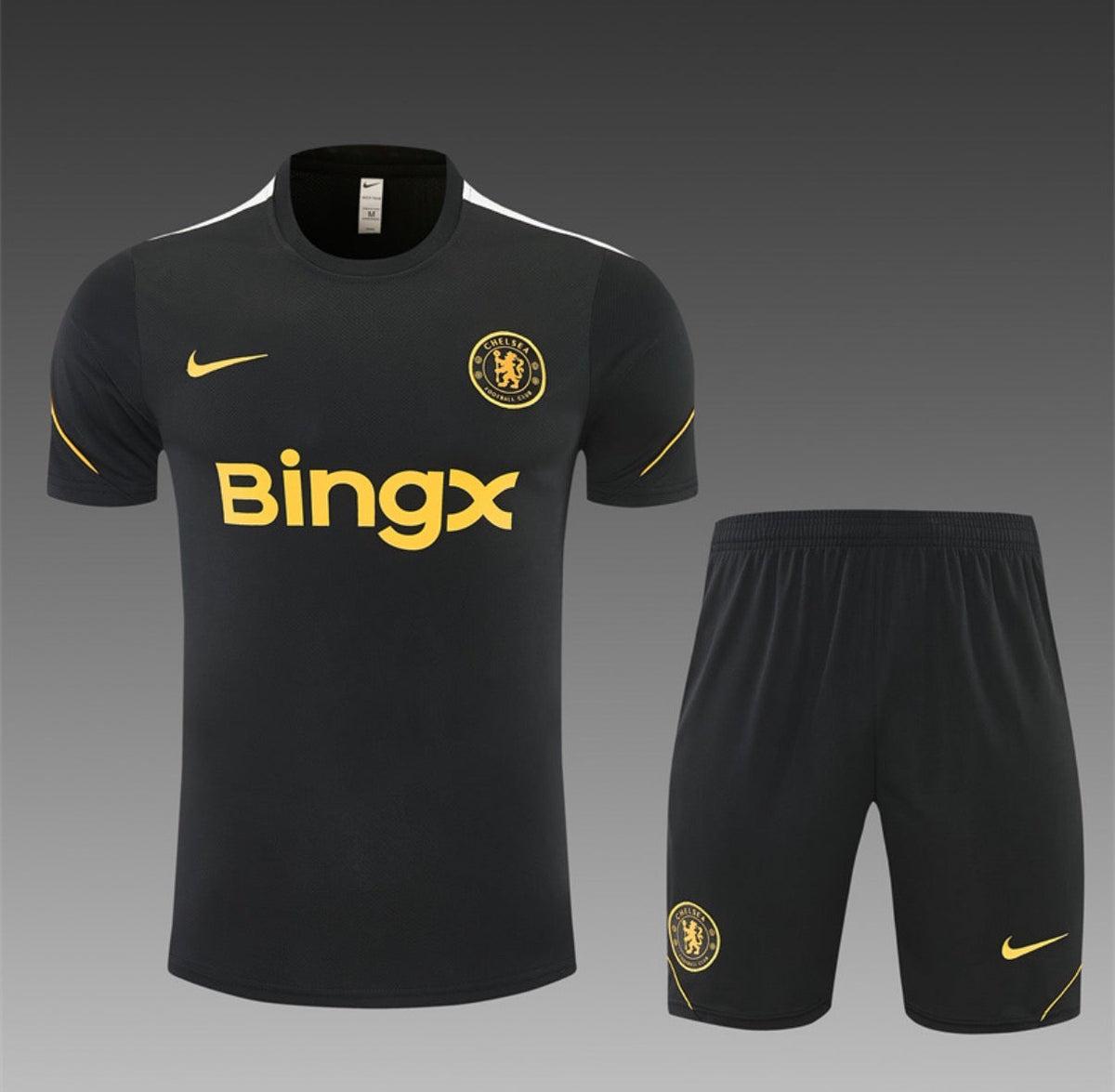 Ensemble Maillot + Short Chelsea Entraînement Noir/Or 2026/27